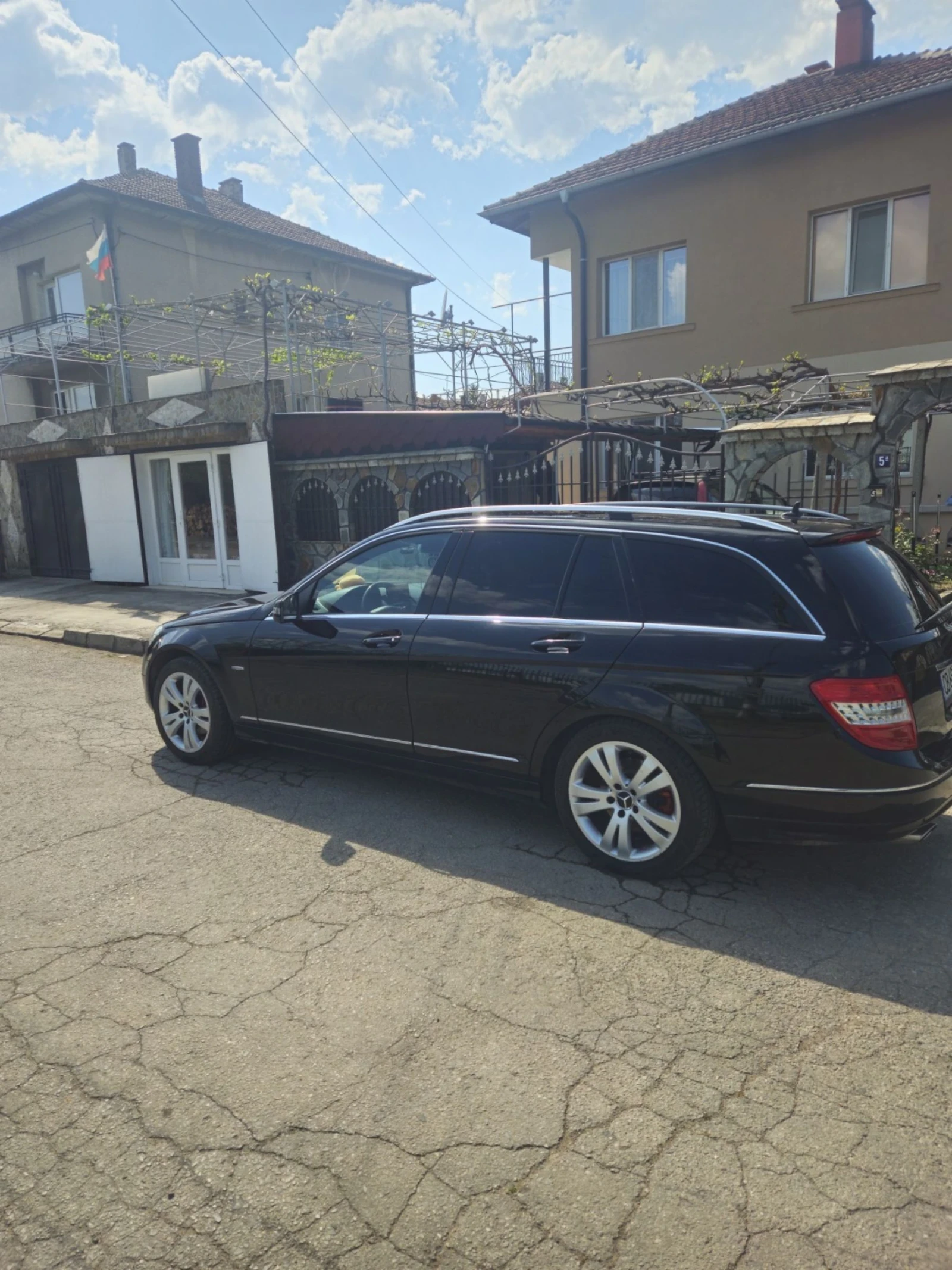 Mercedes-Benz C 220, снимка 8 - Автомобили и джипове - 55493727