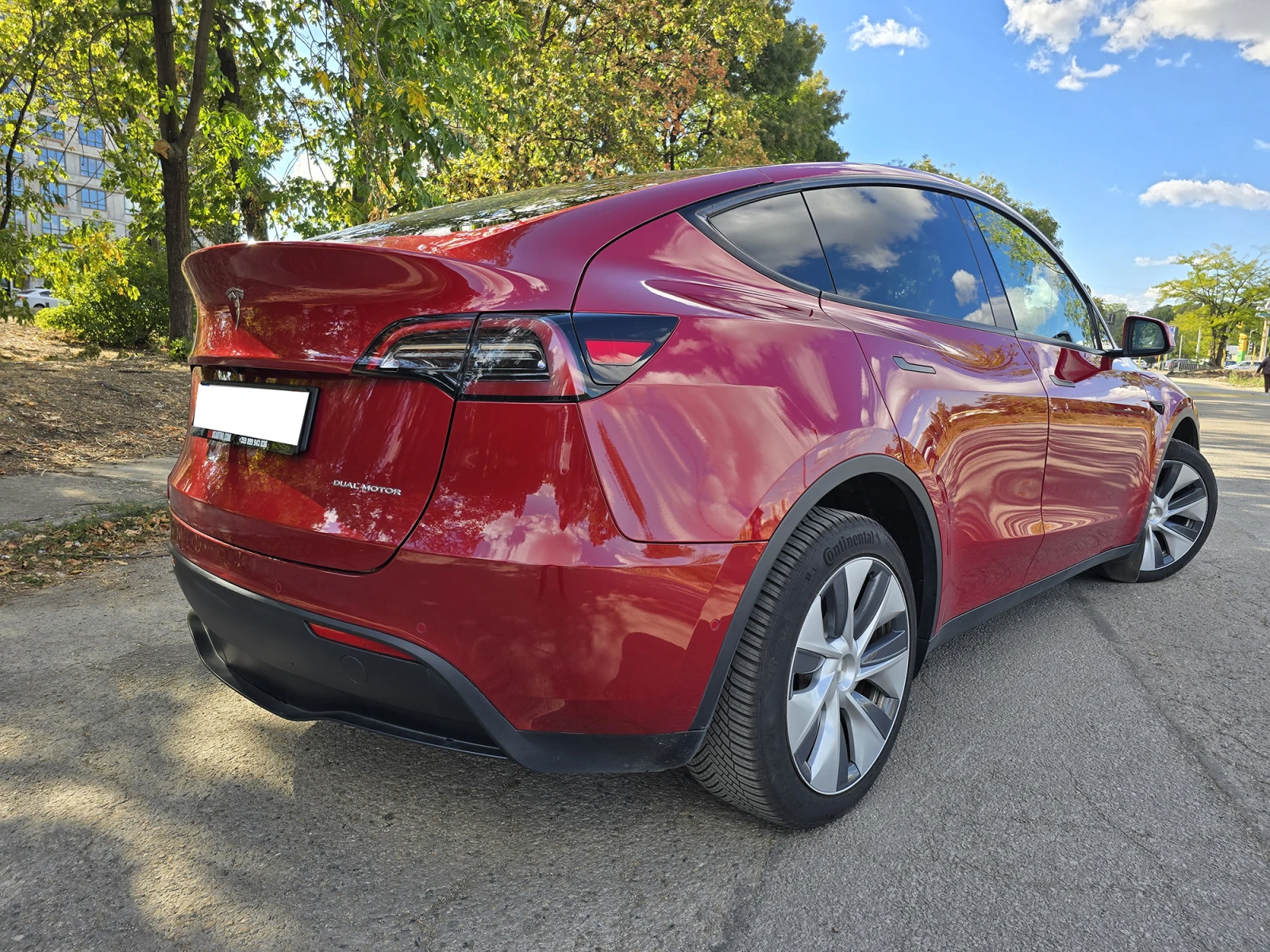 Tesla Model Y DMLR ЕВРОПЕЙСКА ГАРАНЦИЯ AWD, снимка 6 - Автомобили и джипове - 55716956