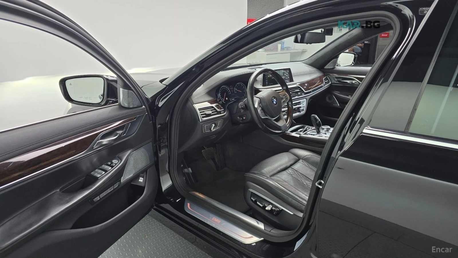BMW 750 ACC | OБДУХВАНЕ | EКРАНИ, снимка 10 - Автомобили и джипове - 56070580