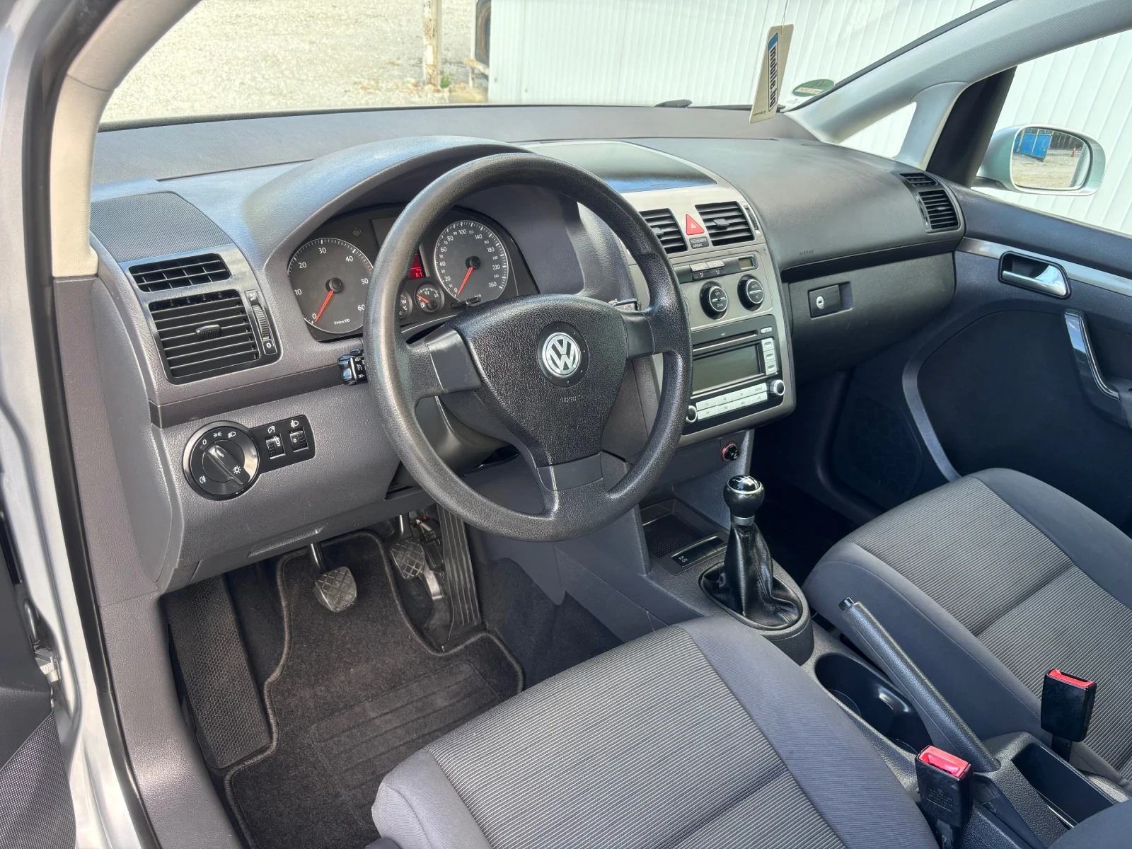 VW Touran 1.9TDI 105кс 6 Скорости 7 МЕСТА 2008 г ГЕРМАНИЯ, снимка 10 - Автомобили и джипове - 56191666
