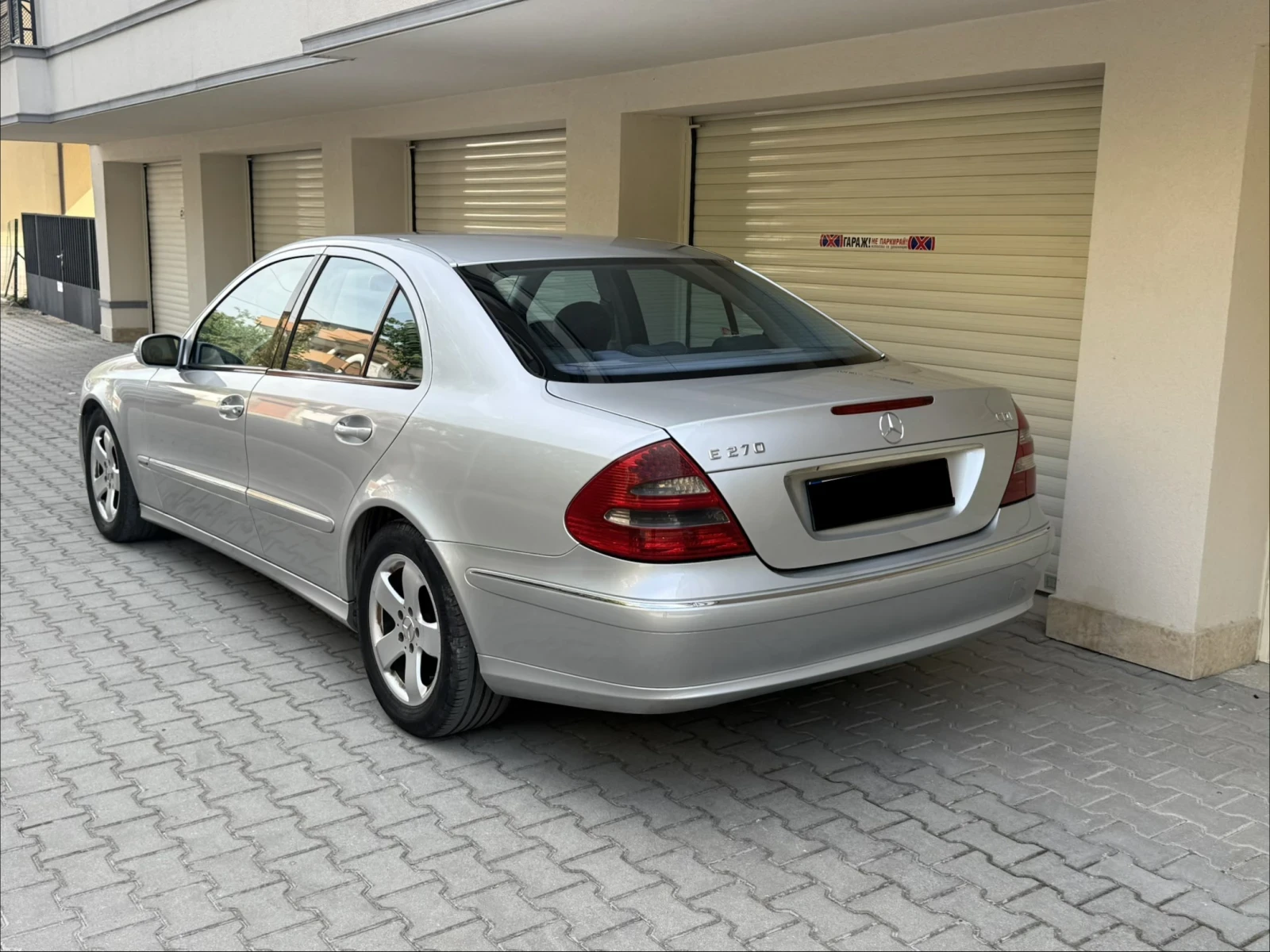 Mercedes-Benz E 270 Avantgarde , снимка 4 - Автомобили и джипове - 56417230