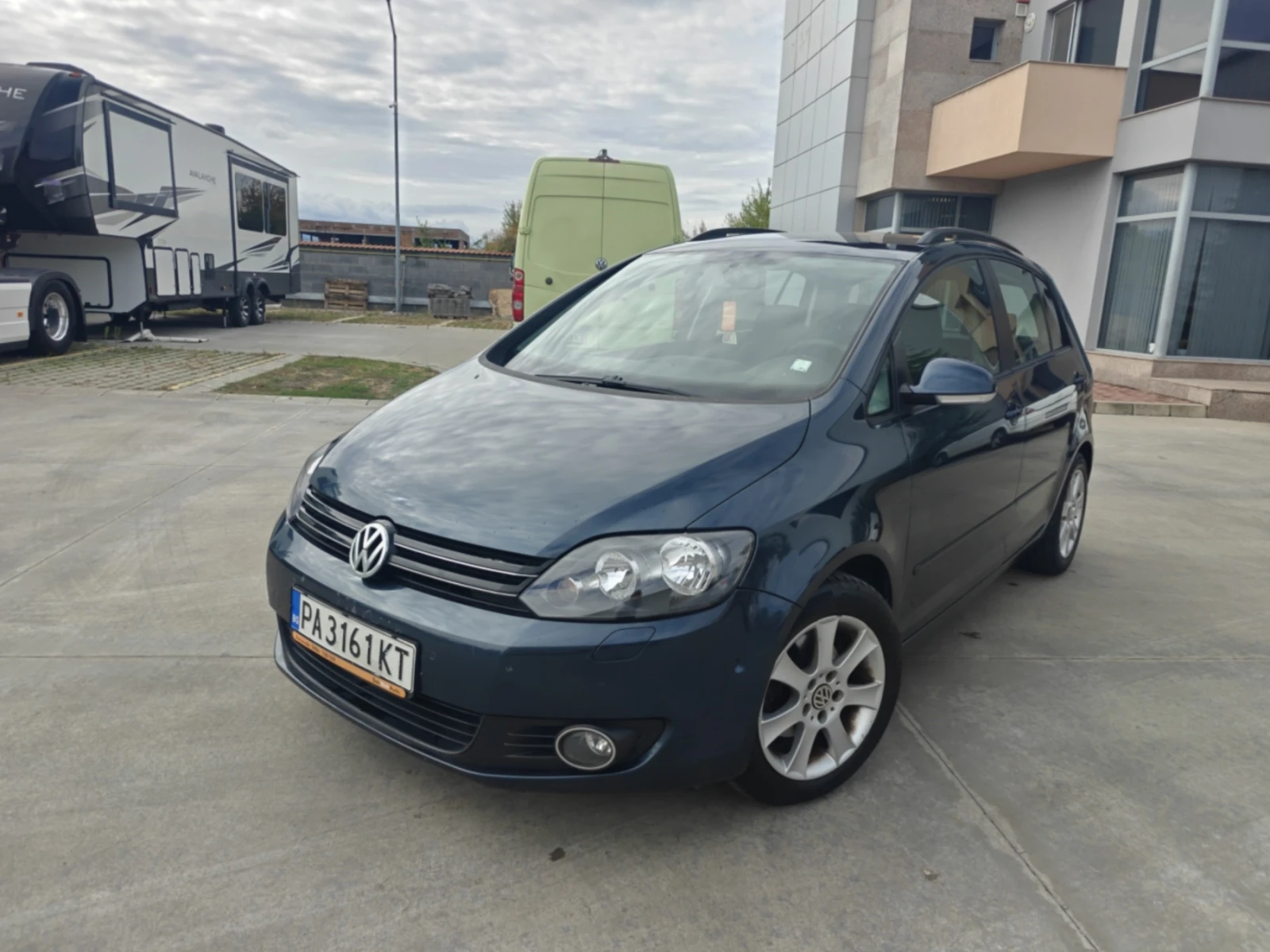VW Golf Plus Паркинг асистент, снимка 6 - Автомобили и джипове - 56503255