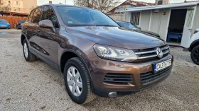 VW Touareg 3.0TDI.245кс.4MOTION+ KEYLESS+ NAVI + XENON+ PANOR, снимка 3