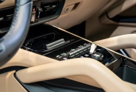 Porsche Cayenne TURBO E-HYBRID BURMESTER HEAD UP PANORAMA 360 PDCC - 142000 € / 277727.86 лв. - 24392156 12