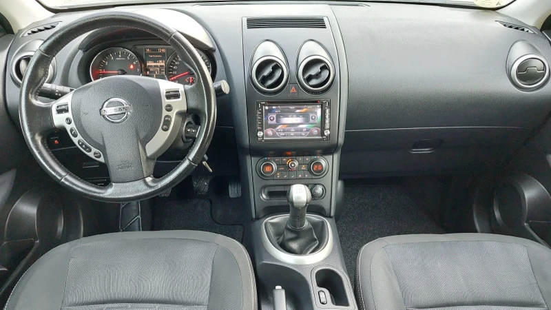 Nissan Qashqai 1.6i NAVI, снимка 12 - Автомобили и джипове - 47981025