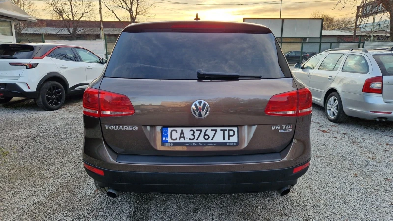 VW Touareg 3.0TDI.245кс.4MOTION+ KEYLESS+ NAVI + XENON+ PANOR, снимка 6 - Автомобили и джипове - 48864266