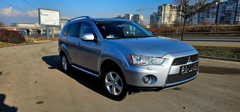 Mitsubishi Outlander 4х4/ Автоматик/ Кожа, снимка 5 - Автомобили и джипове - 48908572