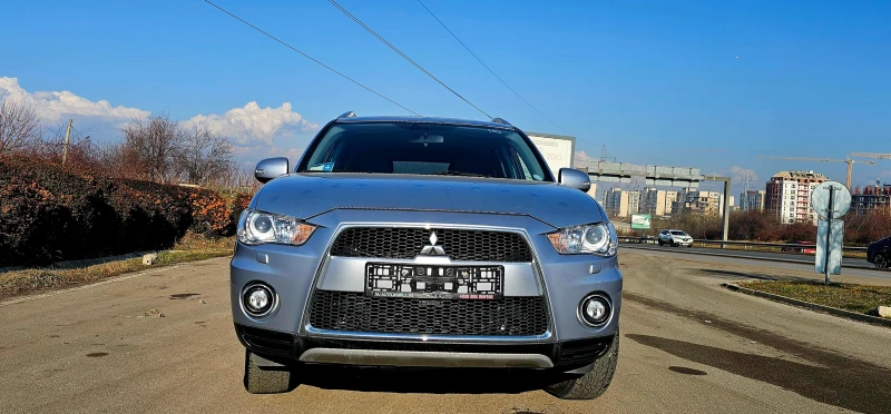 Mitsubishi Outlander 4х4/ Автоматик/ Кожа, снимка 6 - Автомобили и джипове - 48908572