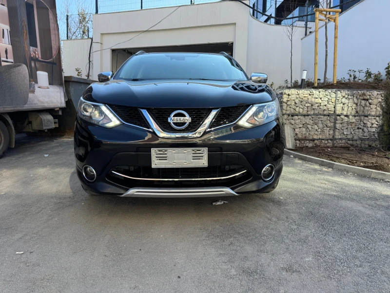 Nissan Qashqai ПАНОРАМА* КОЖА* КАМЕРИ 360* ПОДГРЕВ* 1.5dci 110 hp, снимка 1 - Автомобили и джипове - 49361891