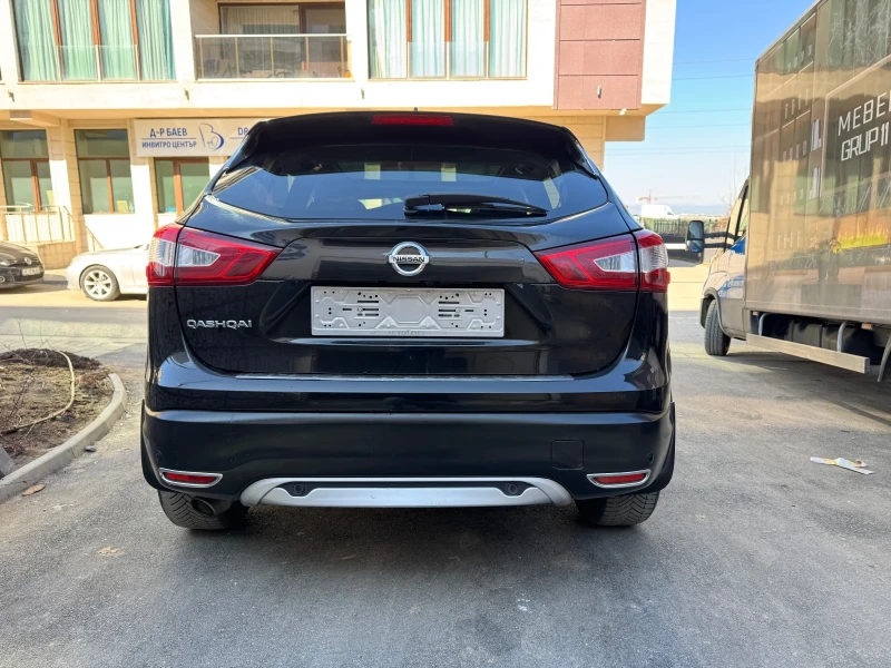 Nissan Qashqai ПАНОРАМА* КОЖА* КАМЕРИ 360* ПОДГРЕВ* 1.5dci 110 hp, снимка 9 - Автомобили и джипове - 49361891