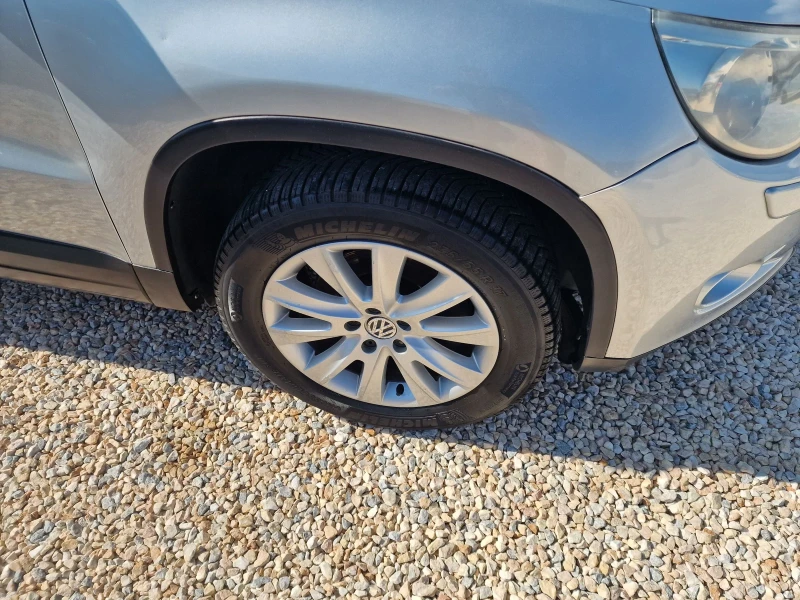 VW Tiguan 2.0 AVTOMAT, снимка 4 - Автомобили и джипове - 52187750