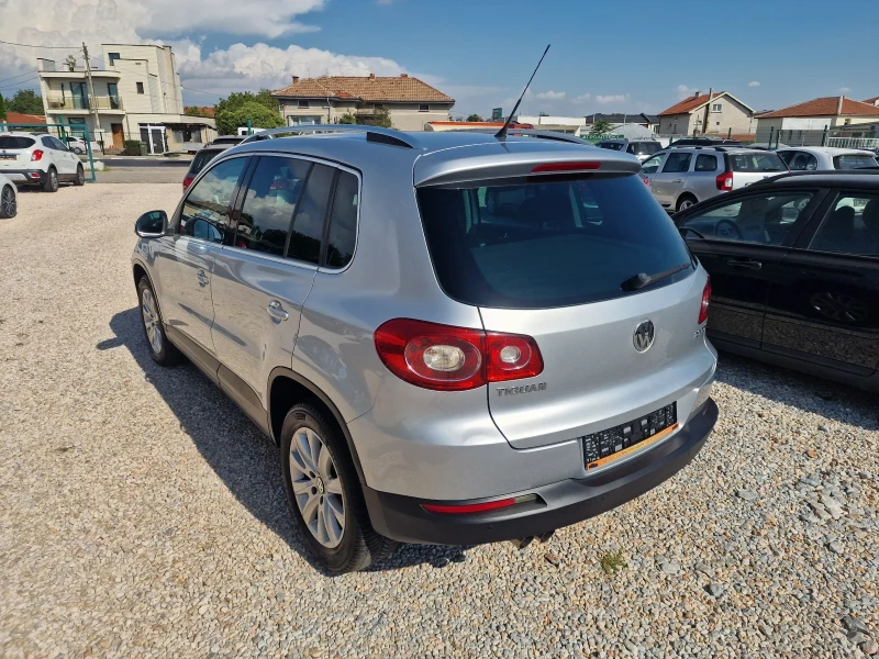 VW Tiguan 2.0 AVTOMAT, снимка 6 - Автомобили и джипове - 52187750