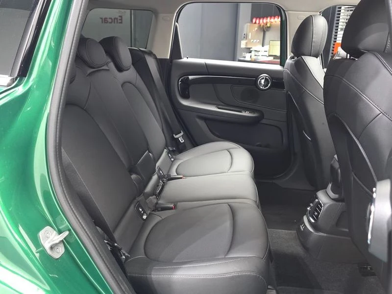 Mini Countryman 1.5 Automatic, снимка 12 - Автомобили и джипове - 56002200