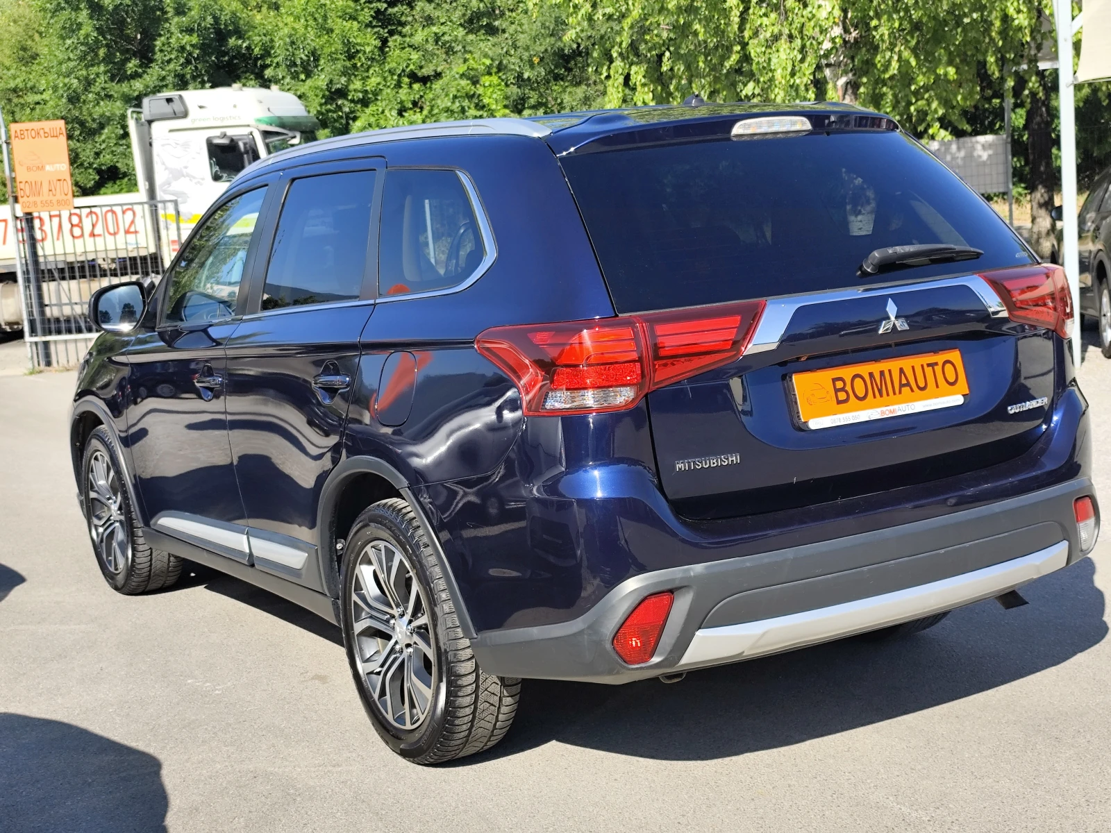 Mitsubishi Outlander 2.3D* FACE* 4X4* LED* Bi-XENON* 7 МЕСТА* 112000км! - изображение 5