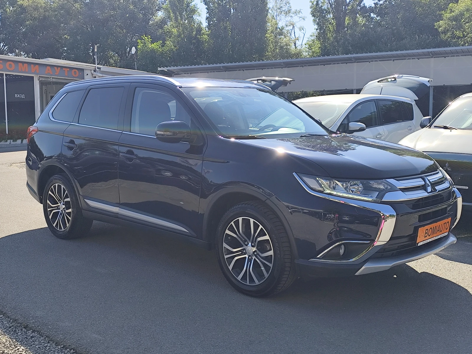 Mitsubishi Outlander 2.3D* FACE* 4X4* LED* Bi-XENON* 7 МЕСТА* 112000км! - изображение 3