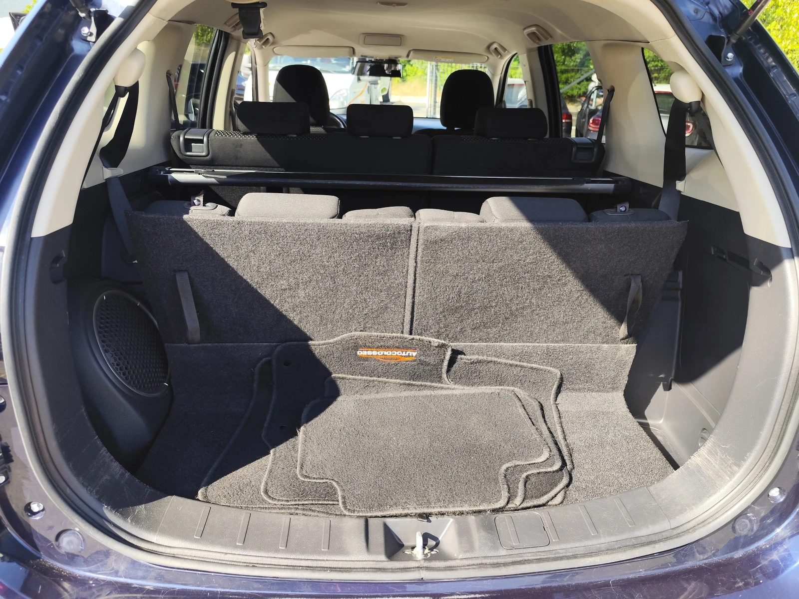 Mitsubishi Outlander 2.3D* FACE* 4X4* LED* Bi-XENON* 7 МЕСТА* 112000км! - изображение 10