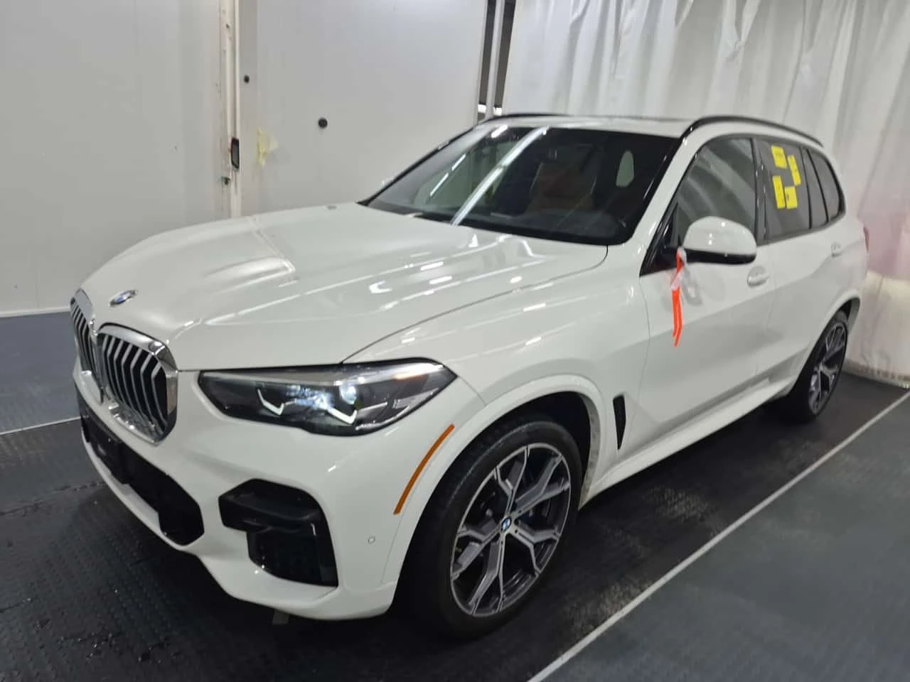 BMW X5  M-PACK | XDRIVE40I | SWAROVSKI | CARFAX
