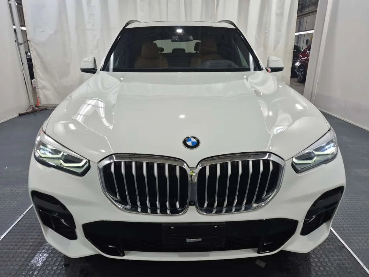 BMW X5  M-PACK | XDRIVE40I | SWAROVSKI | CARFAX - изображение 7