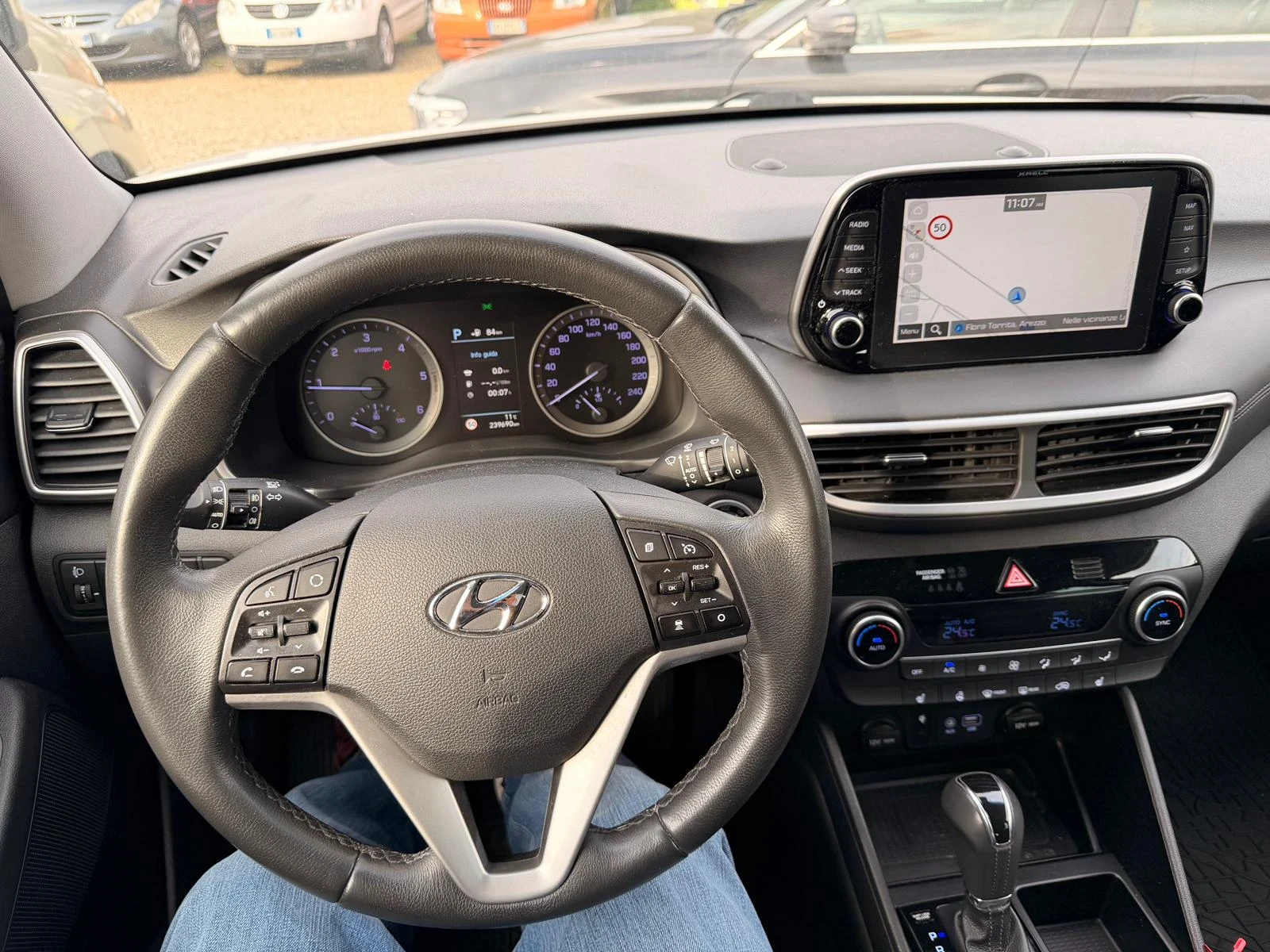 Hyundai Tucson, снимка 4 - Автомобили и джипове - 54189939