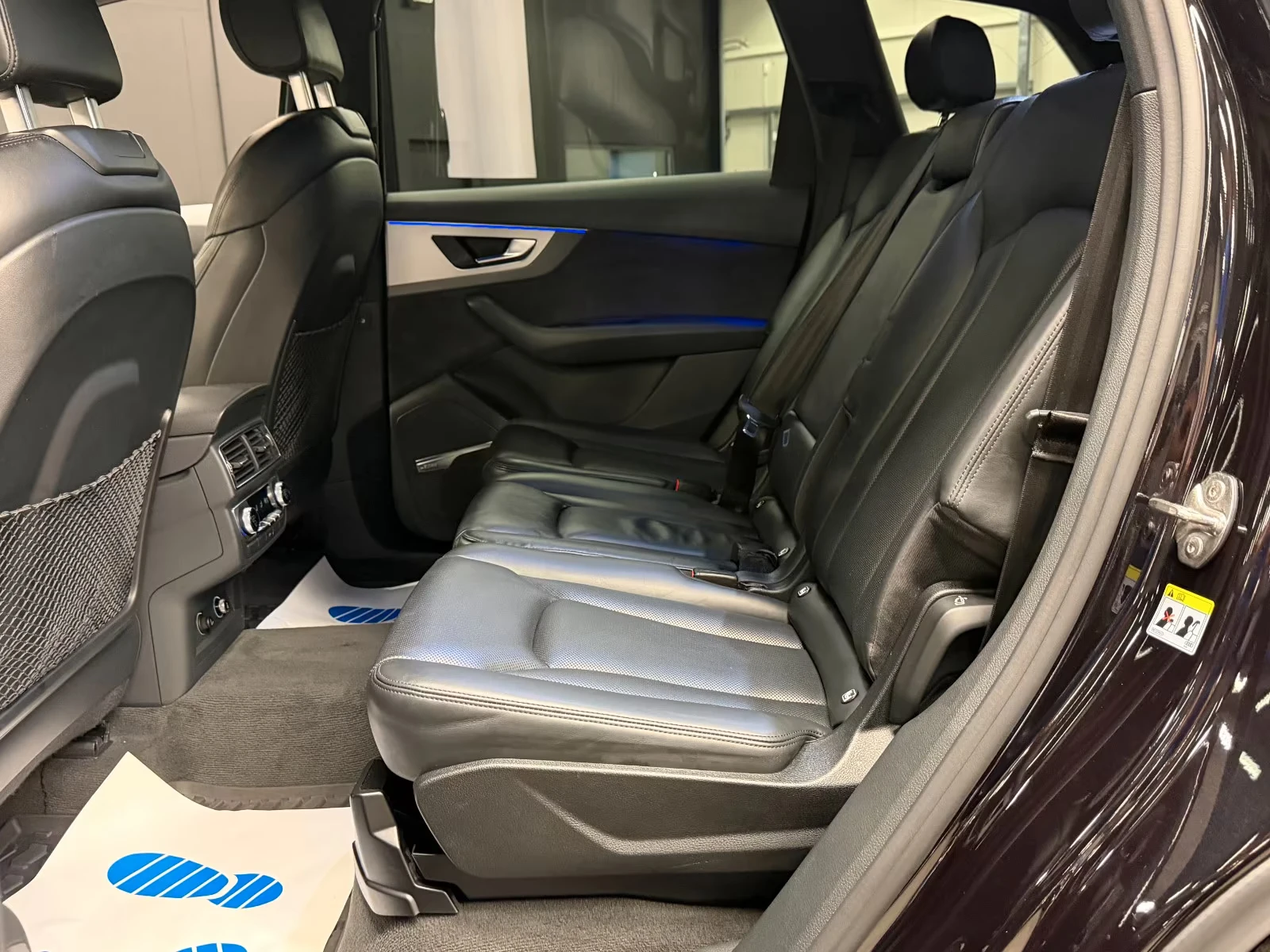 Audi SQ7 QUATTRO/435HP/BOSE/ОБДУХВАНЕ/360/292h, снимка 10 - Автомобили и джипове - 55230546