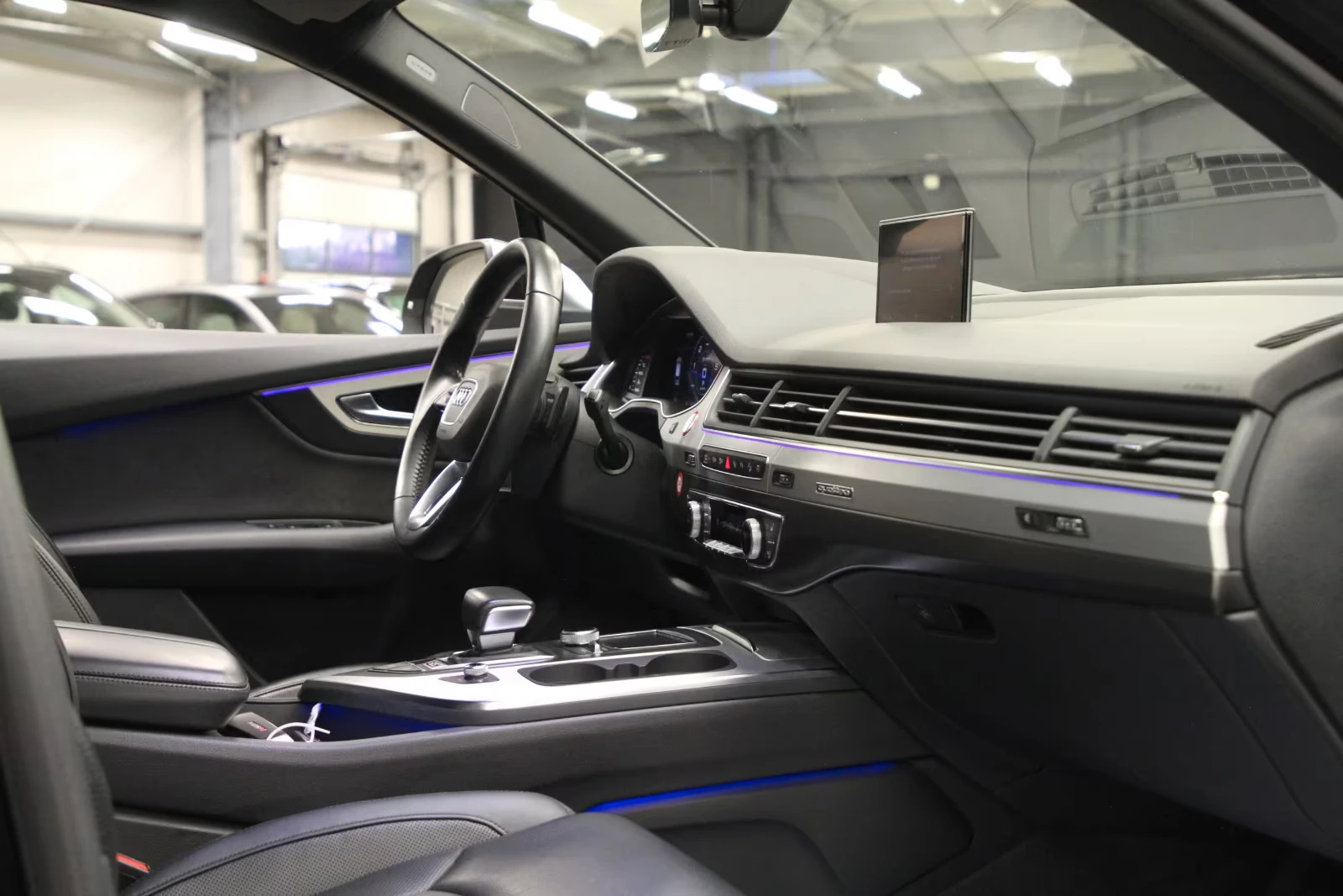 Audi SQ7 QUATTRO/435HP/BOSE/ОБДУХВАНЕ/360/292h, снимка 11 - Автомобили и джипове - 55230546