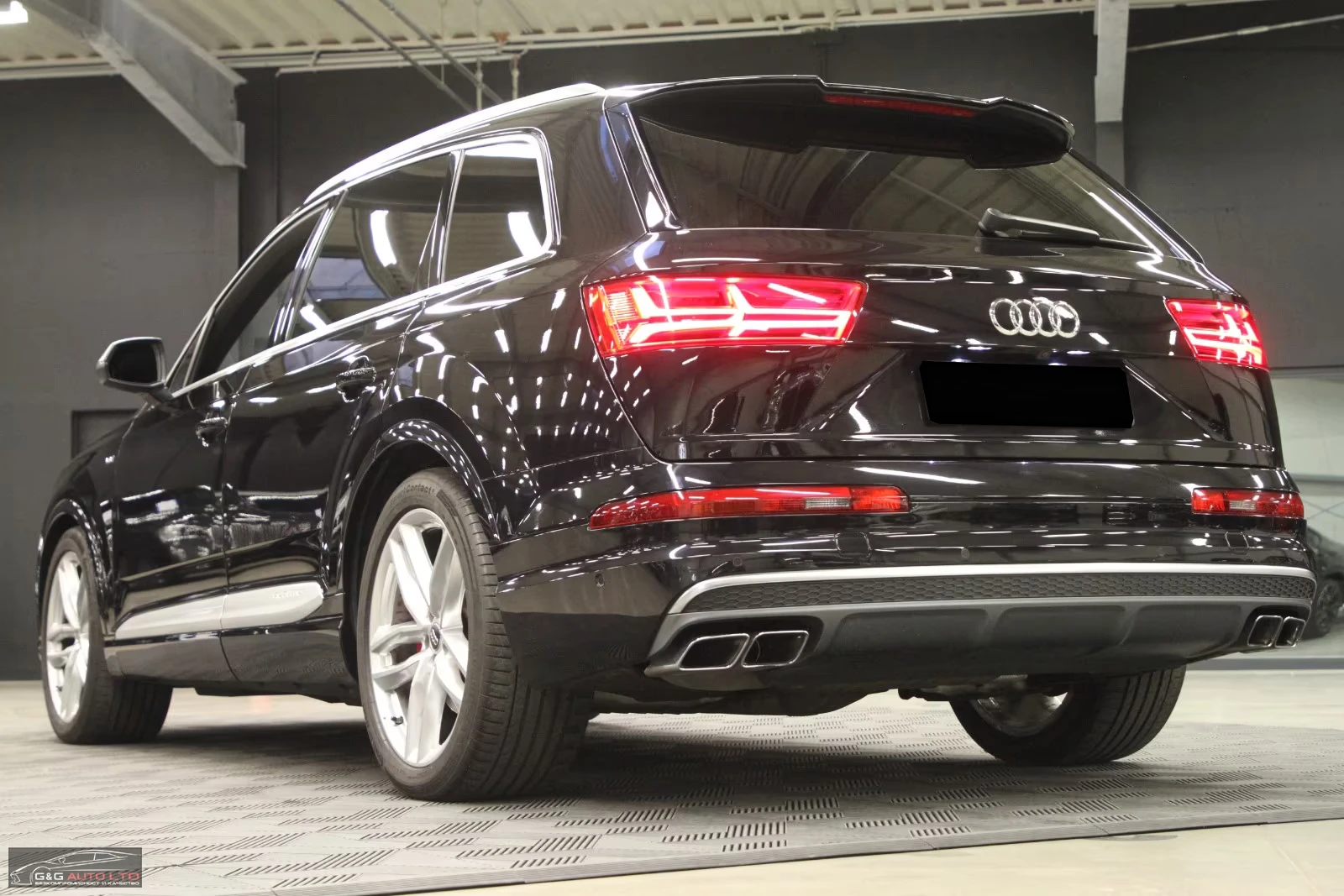 Audi SQ7 QUATTRO/435HP/BOSE/ОБДУХВАНЕ/360/292h, снимка 2 - Автомобили и джипове - 55230546