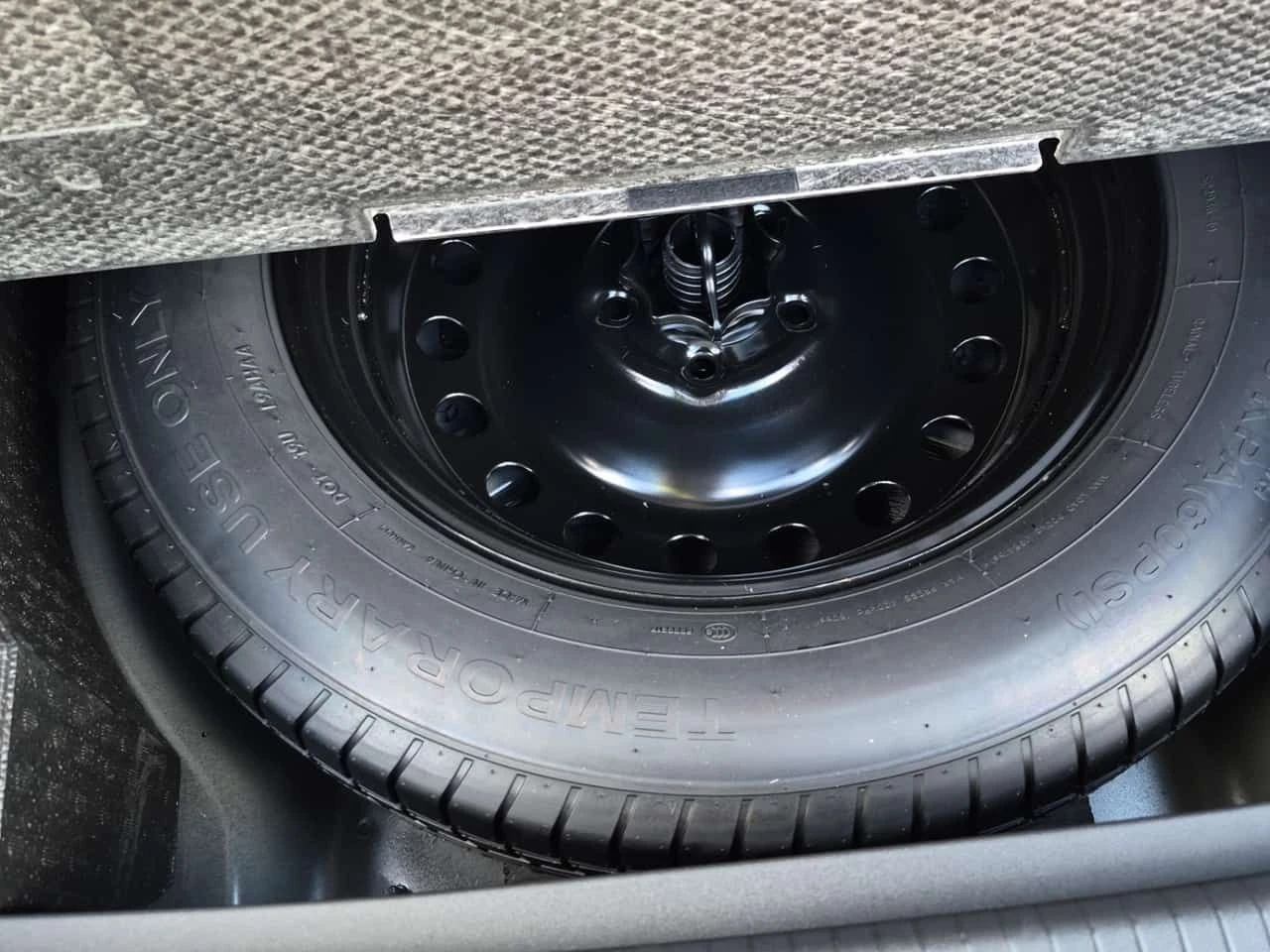 VW Tiguan * COMFORTLINE R LINE BLACK EDITION * CARFAX * , снимка 14 - Автомобили и джипове - 55500689