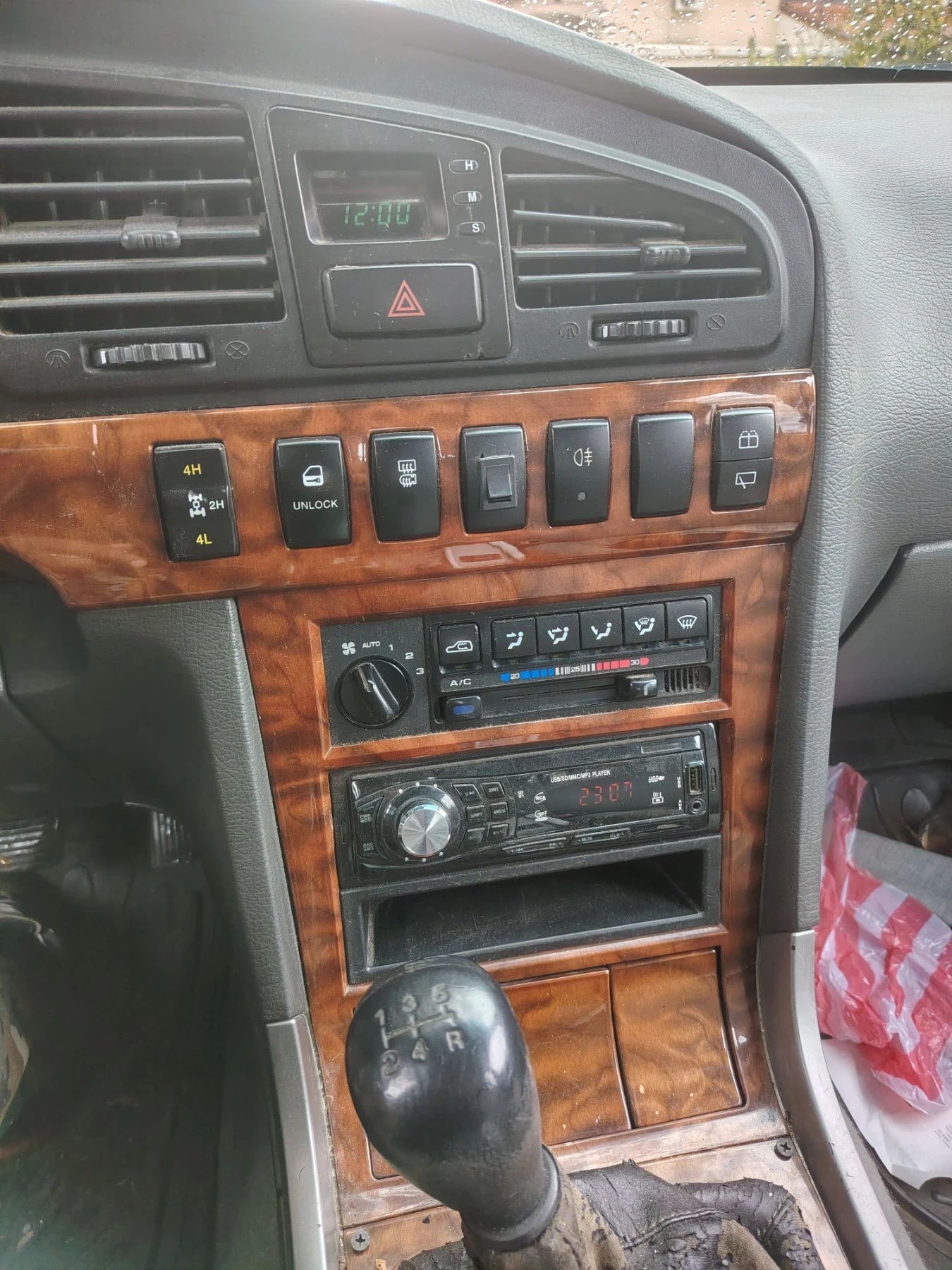 SsangYong Musso, снимка 8 - Автомобили и джипове - 56506505