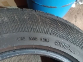 Гуми Зимни 215/65R16, снимка 4