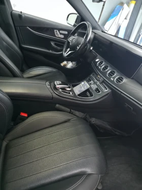 Mercedes-Benz E 300, снимка 16