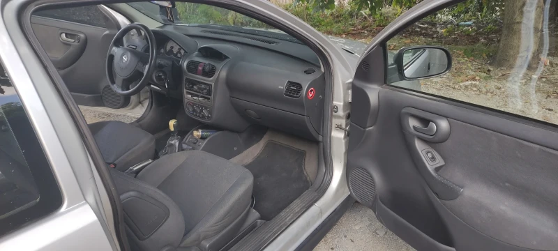 Opel Corsa, снимка 6 - Автомобили и джипове - 47332984