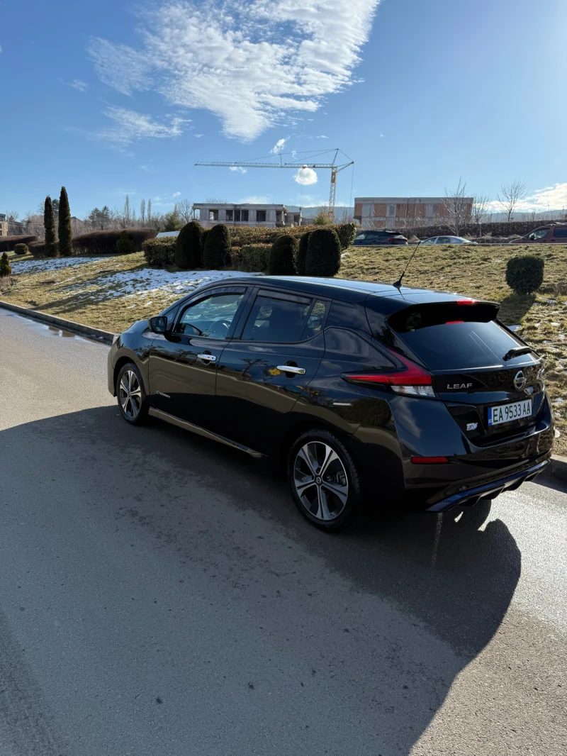 Nissan Leaf , снимка 2 - Автомобили и джипове - 48628994