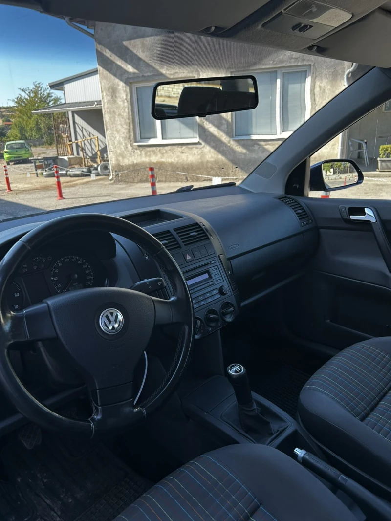 VW Polo IV, снимка 8 - Автомобили и джипове - 52890100