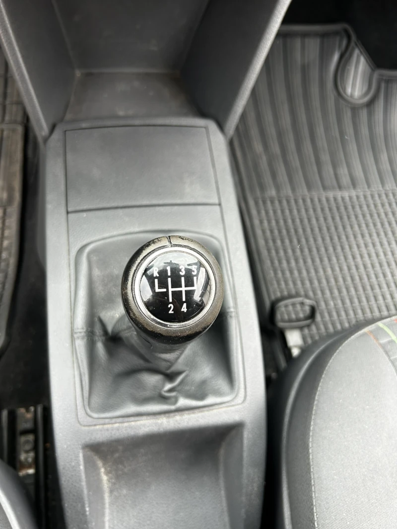 VW Polo IV, снимка 10 - Автомобили и джипове - 52890100