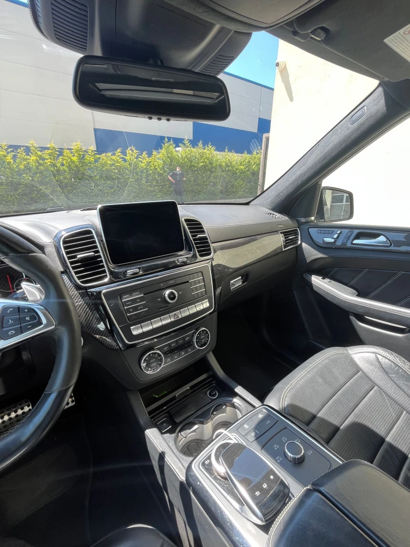 Mercedes-Benz GLE 63S AMG, снимка 9 - Автомобили и джипове - 52695783