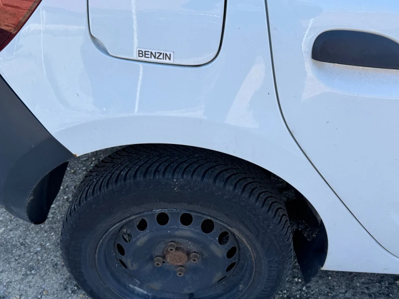 Dacia Sandero, снимка 11 - Автомобили и джипове - 52450925