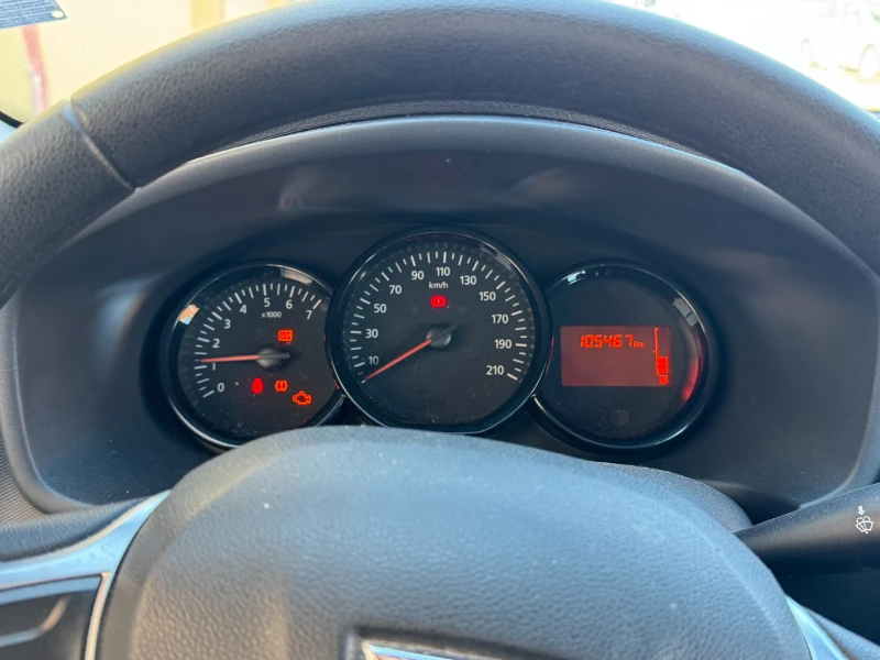 Dacia Sandero, снимка 12 - Автомобили и джипове - 52450925