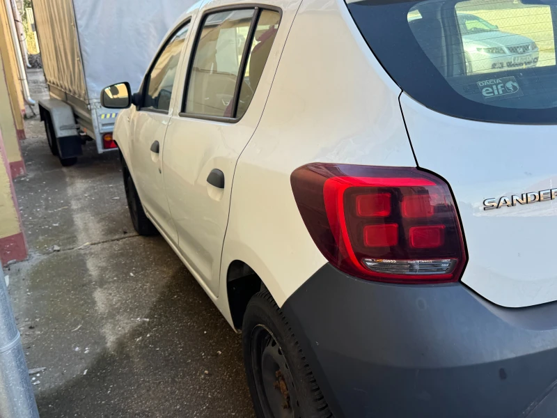 Dacia Sandero, снимка 5 - Автомобили и джипове - 52450925