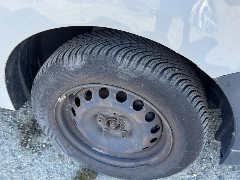 Dacia Sandero, снимка 10 - Автомобили и джипове - 52450925