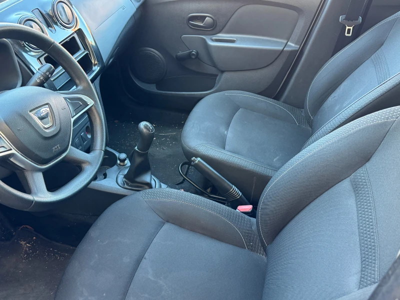 Dacia Sandero, снимка 4 - Автомобили и джипове - 52450925