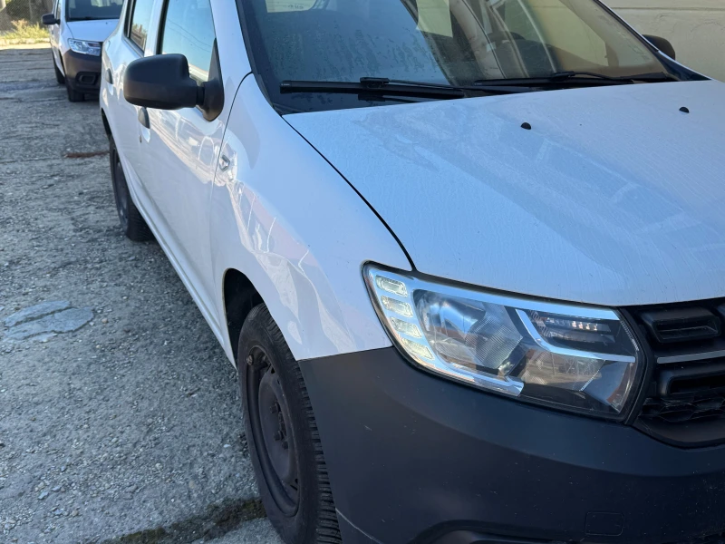 Dacia Sandero, снимка 8 - Автомобили и джипове - 52450925