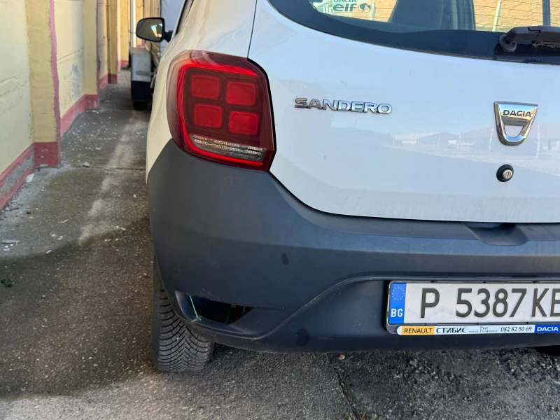Dacia Sandero, снимка 6 - Автомобили и джипове - 52450925