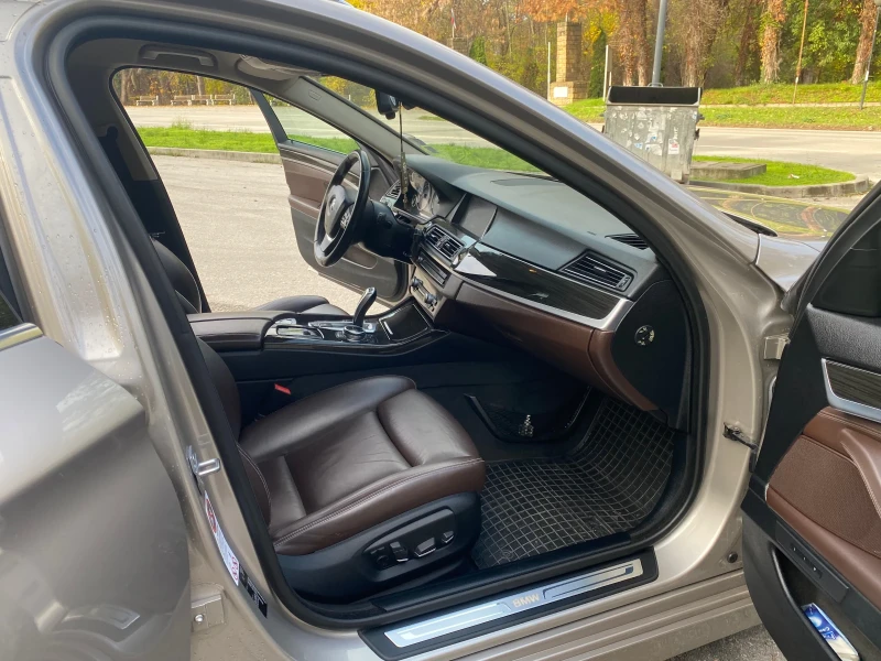 BMW 520 Xdrive, снимка 12 - Автомобили и джипове - 52555395