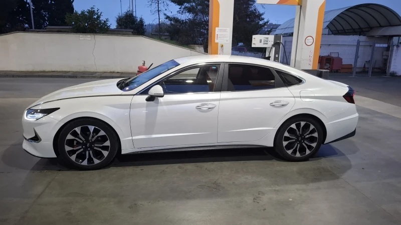 Hyundai Sonata 2.0 ТОП, снимка 4 - Автомобили и джипове - 52859500