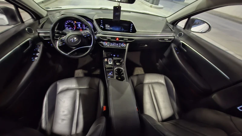 Hyundai Sonata 2.0 ТОП, снимка 11 - Автомобили и джипове - 52859500
