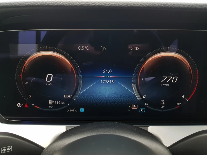 Mercedes-Benz E 220 D 4matic AMG FACELIFT /01/2022 г. ЛИЗИНГ, снимка 17 - Автомобили и джипове - 53415679