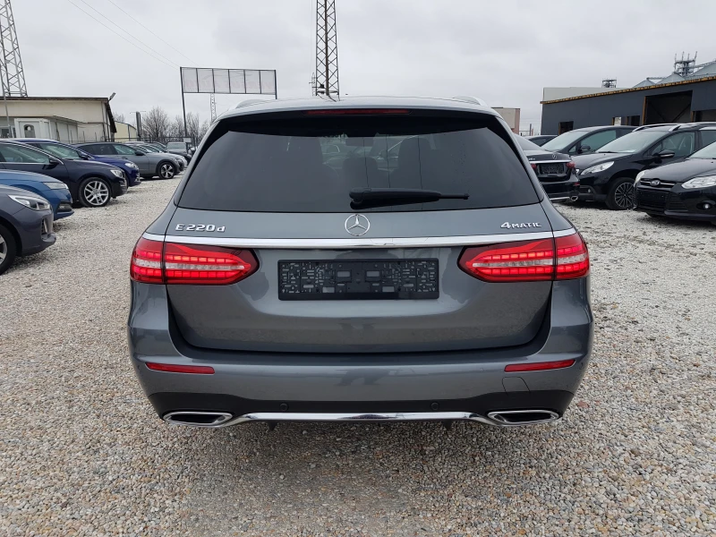 Mercedes-Benz E 220 D 4matic AMG FACELIFT /01/2022 г. ЛИЗИНГ, снимка 5 - Автомобили и джипове - 53415679