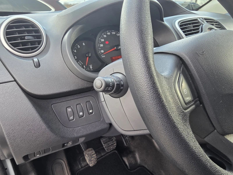 Renault Kangoo MAXI dCi 95к.с. / 6ск., снимка 11 - Автомобили и джипове - 53499098