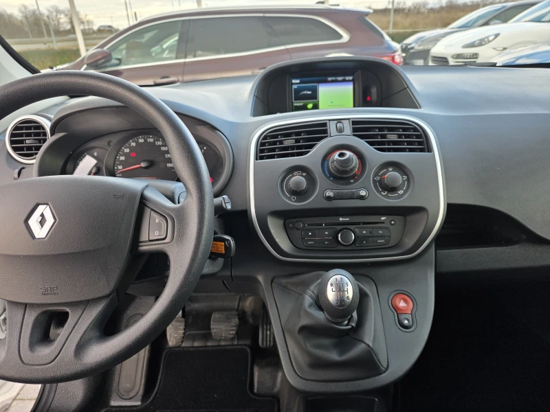 Renault Kangoo MAXI dCi 95к.с. / 6ск., снимка 13 - Автомобили и джипове - 53499098