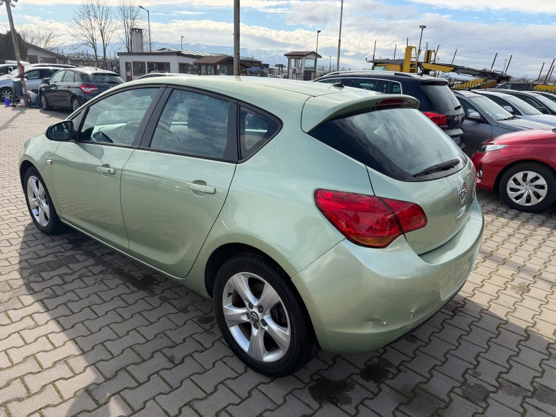 Opel Astra 1.7CDTI EURO 5, снимка 8 - Автомобили и джипове - 53564492